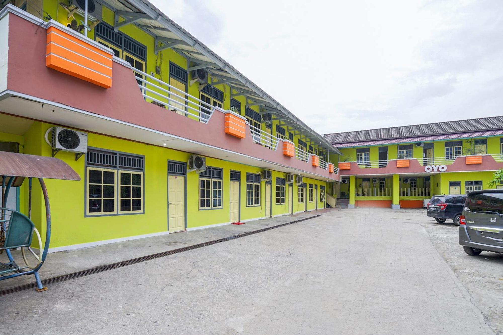 Oyo 2177 Trikora Indah Residence Palembang Exterior foto