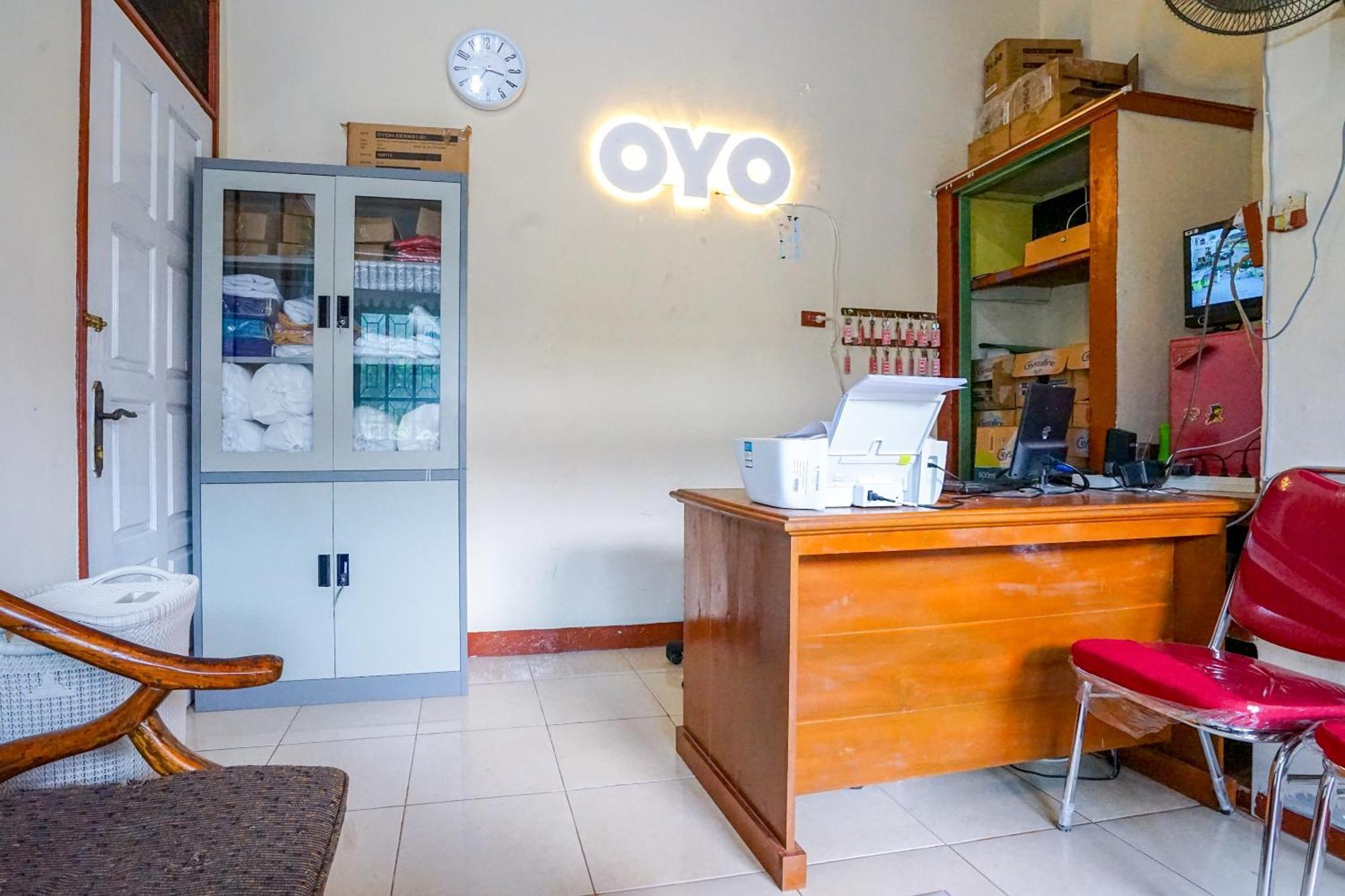 Oyo 2177 Trikora Indah Residence Palembang Exterior foto